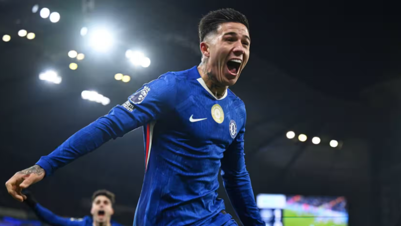 英超球星离队潮：萨拉赫自由身离队，皇马成中场收割机