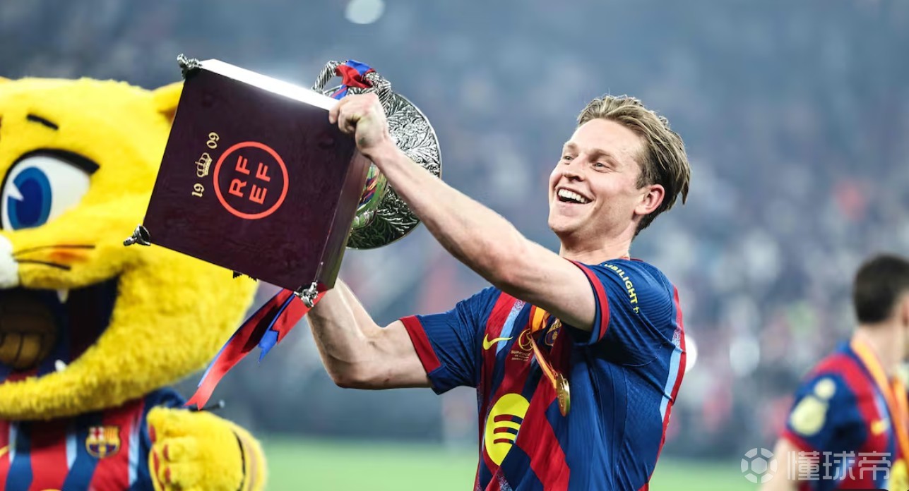 阿斯：德容需注意身体恢复情况，在欧冠和世界杯之间找到平衡