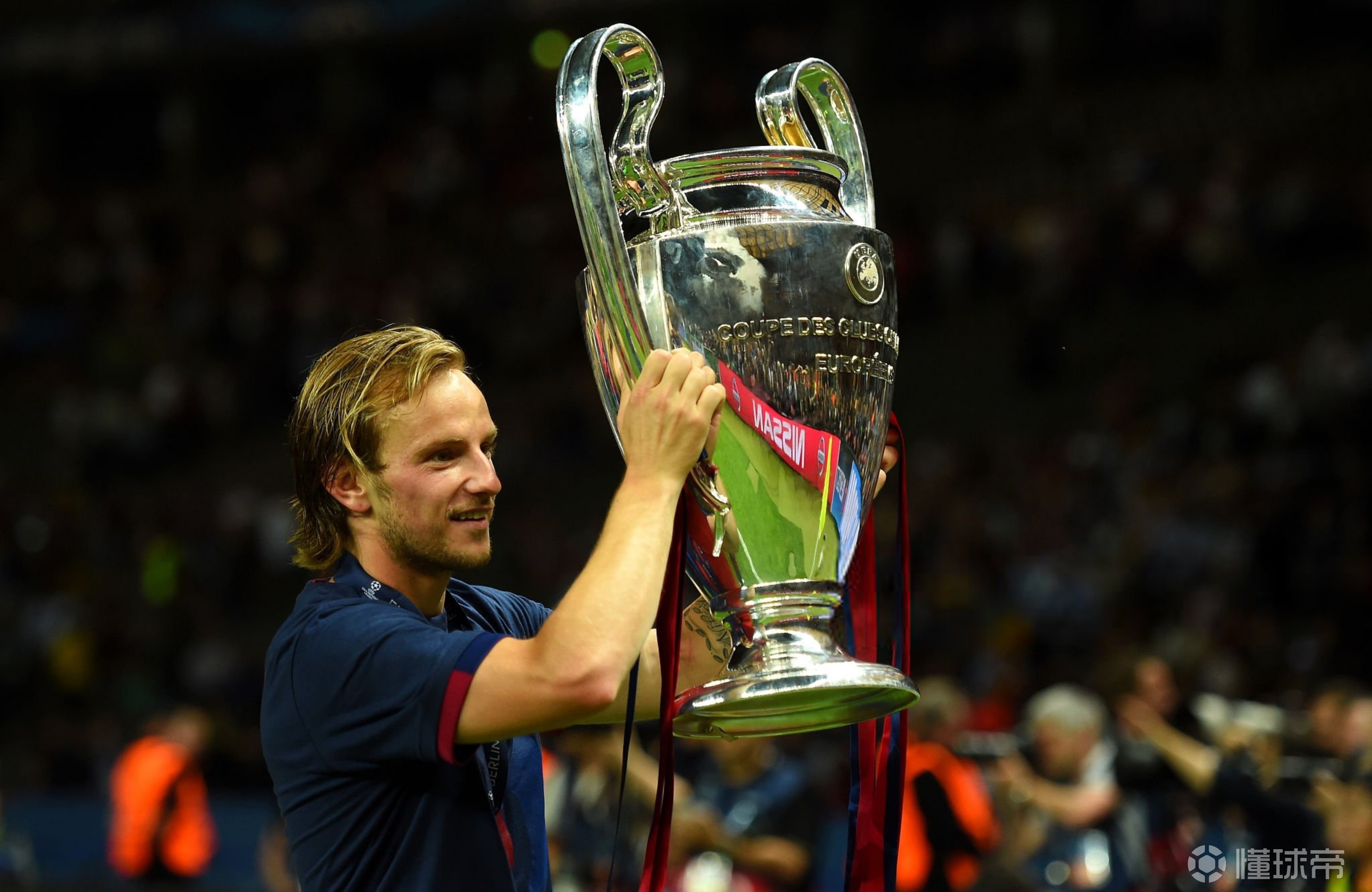 拉基蒂奇：我经常看巴萨的比赛；很感激与梅西共度的那段时光