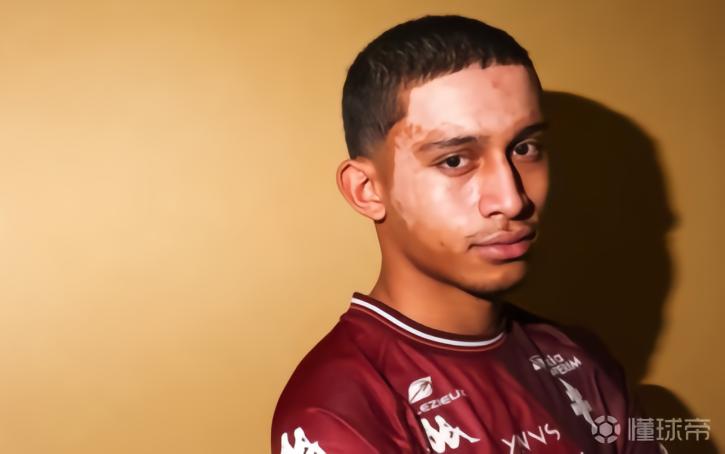 惊魂一夜，梅斯小将多斯桑托斯讲述火灾那晚救女友过程